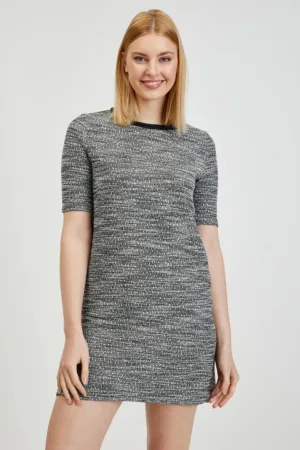 Rochie cu maneci medi