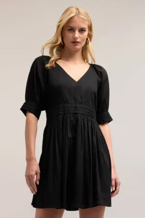 Rochie cu maneci scurte si decolteu in V