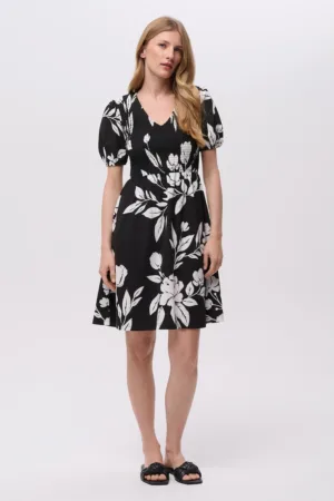 Rochie cu model floral si maneci bufante