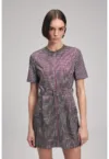 Rochie cu model si o curea in talie