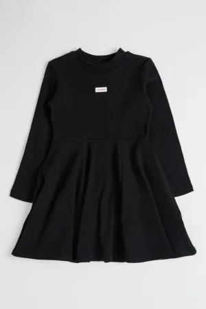 Rochie cu pliuri si decolteu la baza gatului