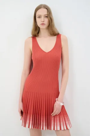Rochie cu pliuri - striatii si decolteu in V