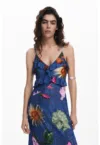 Rochie cu volane - model floral si terminatie asimetrica