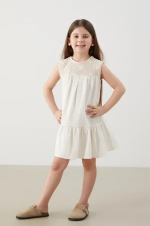 Rochie de bumbac cu insertie crosetata