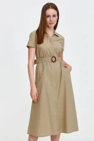 Rochie de bumbac evazata cu un cordon in talie