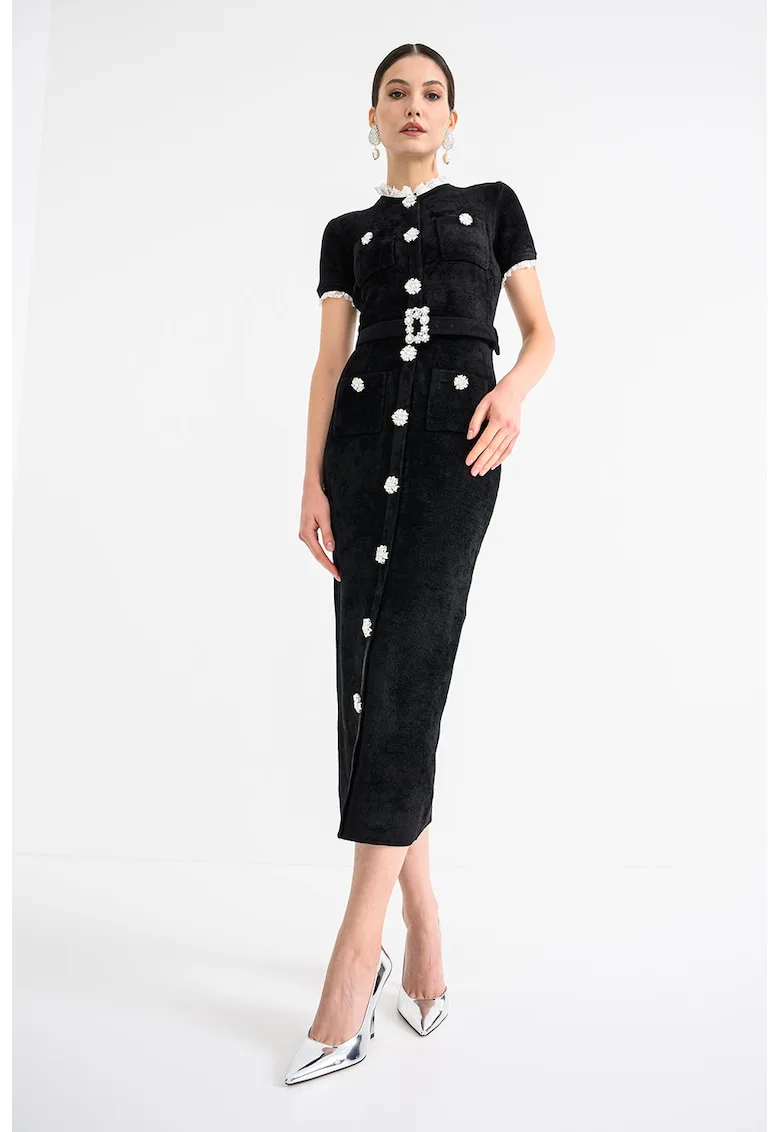 Rochie de catifea cu nasturi tip bijuterie