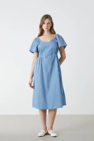 Rochie de denim cu croiala A si maneci scurte