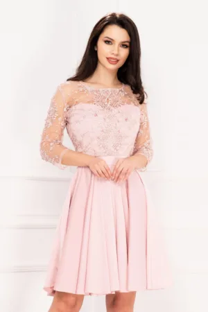 Rochie de ocazie Xenia rose in clos cu broderie pretioasa si perle