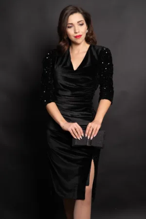 Rochie de ocazie din catifea Sammy neagra cu fronseuri si paiete pe o parte