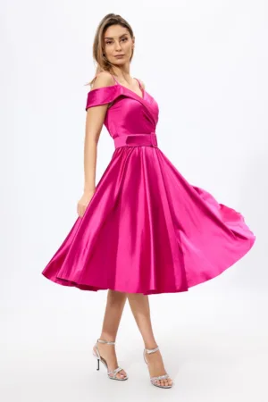 Rochie de ocazie in clos din licra satinata Ynesa Fucsia