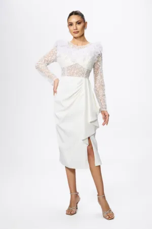 Rochie de ocazie premium cu volan din talie si pene in partea superioara Esperanza Alba