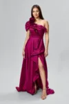 Rochie de ocazie premium cu volane si model one shoulder Honora Marsala