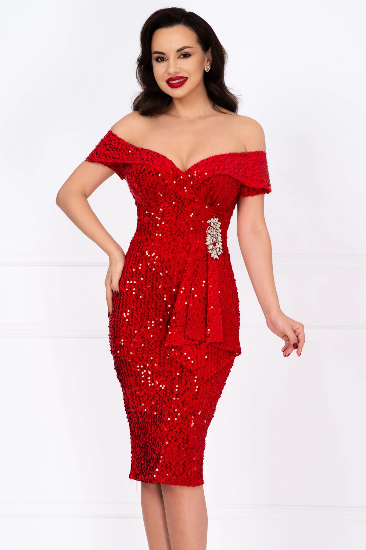 Rochie de ocazie rosie din paiete Iolanda cu accesoriu din strassuri