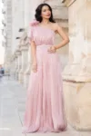 Rochie de seara lunga Fiorella rose cu flore 3D pe umar