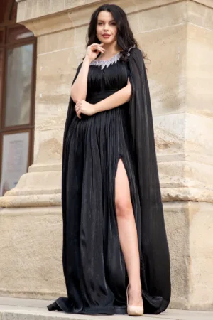 Rochie de seara neagra eleganta Anubis cu maneci trena si aplicatii pretioase
