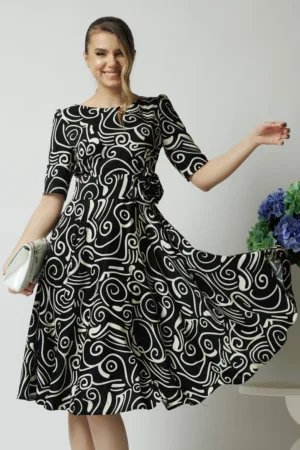 Rochie de zi din voal neagra cu imprimeuri si floare in talie