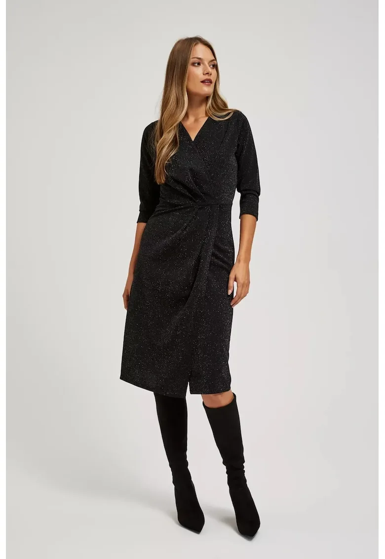 Rochie decorata cu fir metalic