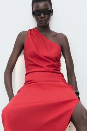 Rochie din amestec de in cu decolteu pe un umar si slit lateral