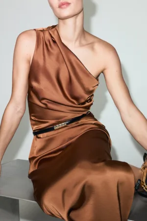 Rochie din satin cu croiala asimetrica