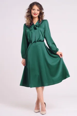 Rochie din satin cu funda din panglici