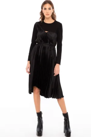 Rochie din satin cu pliuri