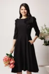 Rochie din stofa neagra cu floare maxi pe bust
