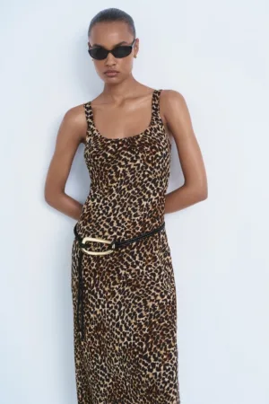 Rochie dreapta cu animal print
