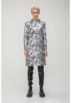 Rochie dreapta cu guler inalt