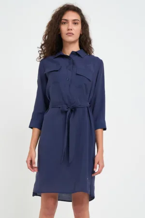 Rochie dreapta din amestec de modal cu buzunare cu clapa pe piept