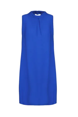 Rochie dreapta din raion - cu pliu inversat