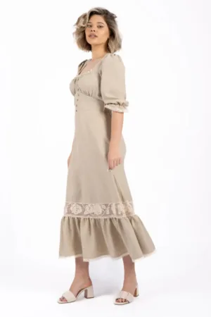 Rochie eleganta bej vaporoasa cu lungime midi