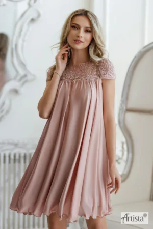 Rochie eleganta cu croiala lejera