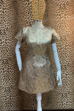 Rochie eleganta din brocard cu croi cambrat