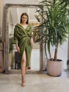 Rochie eleganta din tafta verde cu slit pe picior si falduri la bust si talie