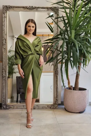 Rochie eleganta din tafta verde cu slit pe picior si falduri la bust si talie