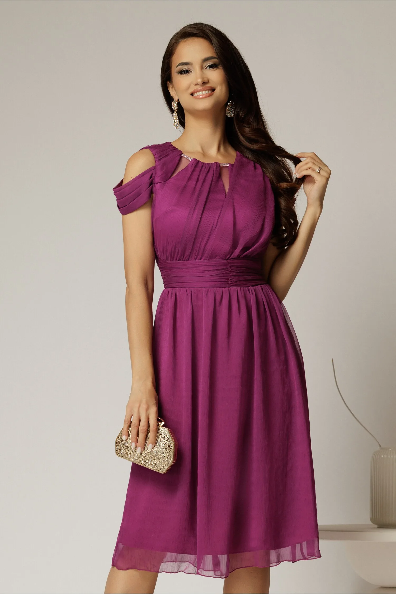 Rochie eleganta magenta din voal cu croi fluid