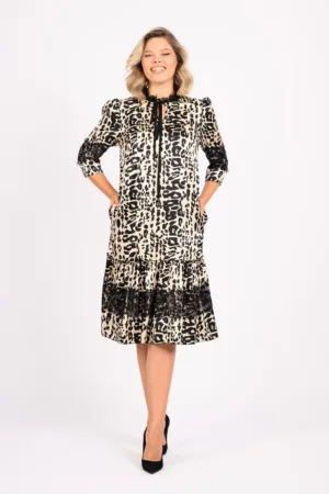 Rochie eleganta midi cu volan la baza si dantela
