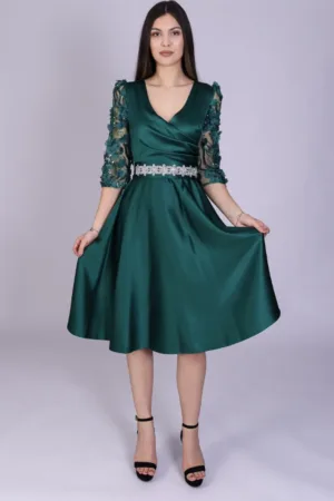 Rochie eleganta midi din tafta verde cu maneci din broderie florala
