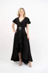 Rochie eleganta neagra asimetrica cu volane si slit
