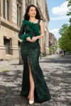 Rochie eleganta verde Isabela cu fronseuri si insertie de fulgi
