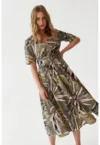Rochie evazata cu imprimeu tropical