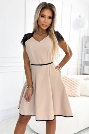 Rochie evazata cu insertii din dantela -