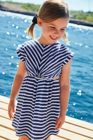 Rochie evazata in dungi