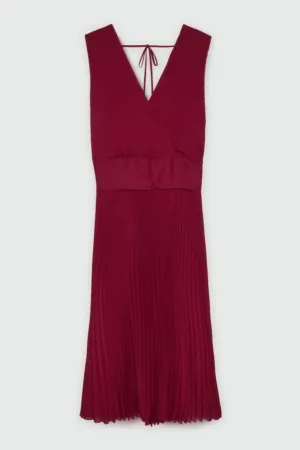Rochie fara maneci cu decolteu in V si model plisat