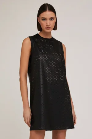 Rochie fara maneci cu model cu perforatii