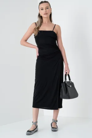 Rochie fara maneci cu model drapat