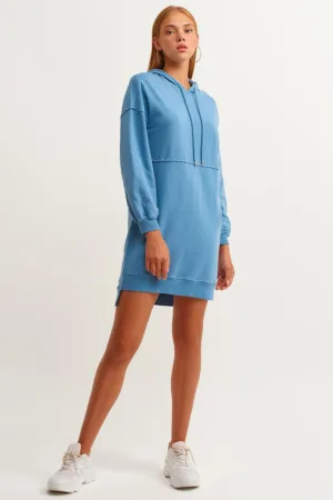 Rochie-hanorac cu detalii franjurate
