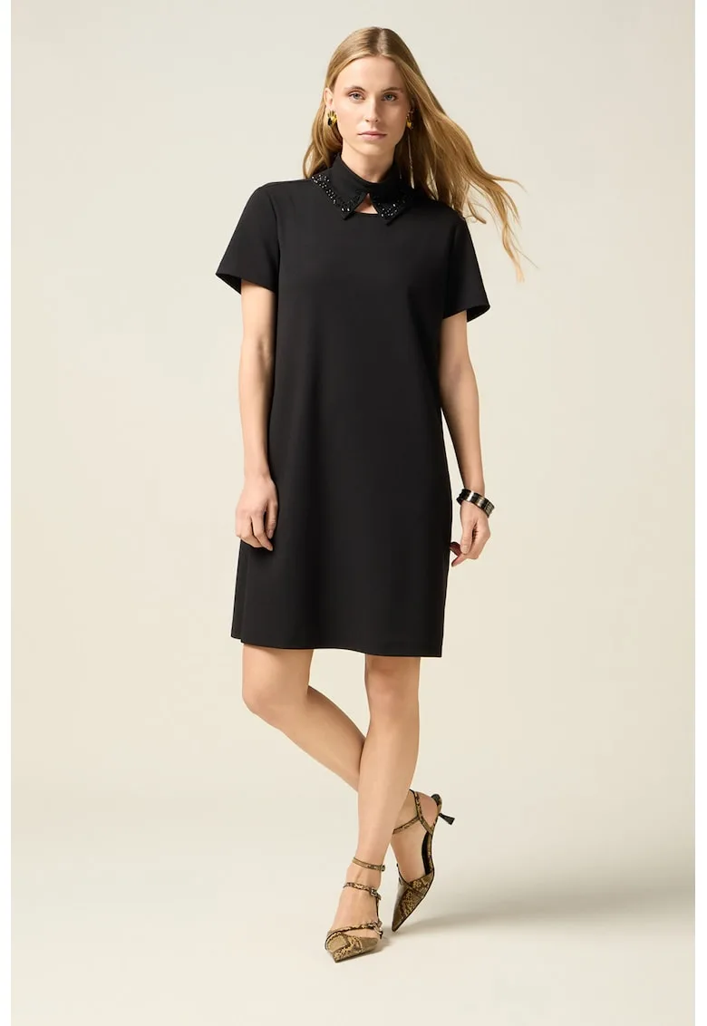 Rochie lejera cu guler detasabil