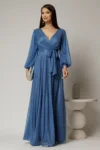Rochie lunga albastra cu glitter cu decolteu petrecut si cordon in talie