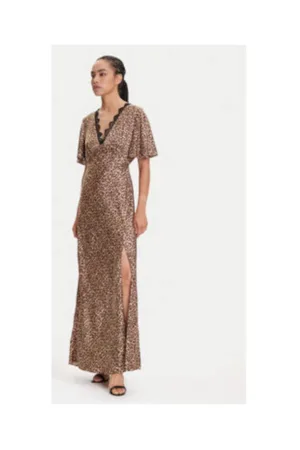 Rochie lungă animal print cu decolteu în V și despicatura laterala